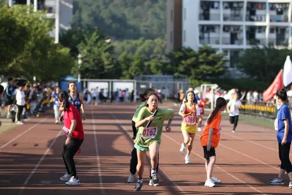 24d814a9934542eb9b40565a1f008a8d.jpg 24d814a9934542eb9b40565a1f008a8d.jpg