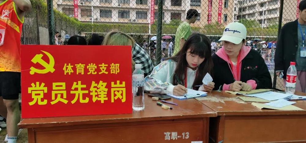 299f34518e0149beb5aef2ab696e16dc.jpg 299f34518e0149beb5aef2ab696e16dc.jpg