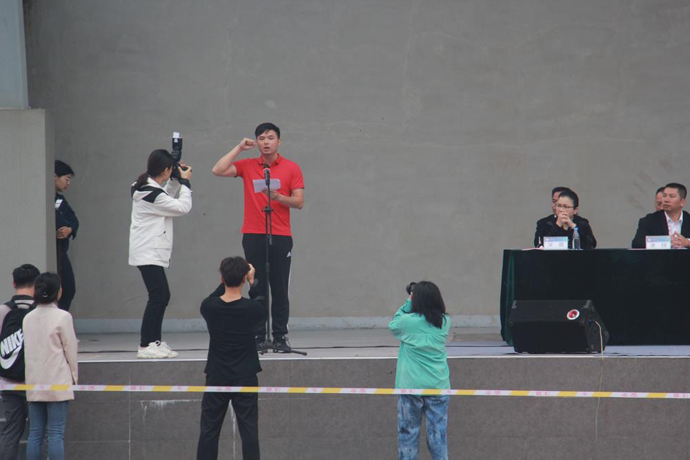 fb28cc9846074560b9fc2fe1ba28cd36.JPG fb28cc9846074560b9fc2fe1ba28cd36.JPG