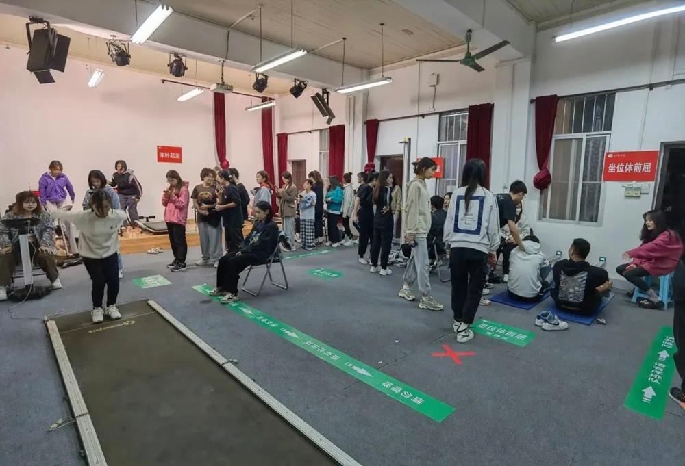 bf2ac5d0c9214b088ac8fd892314256d.jpg bf2ac5d0c9214b088ac8fd892314256d.jpg