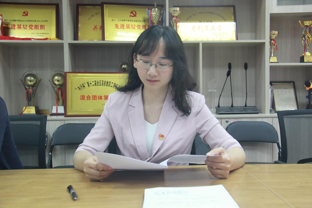 7a7284ca42c54221a684122418a28752.JPG 7a7284ca42c54221a684122418a28752.JPG