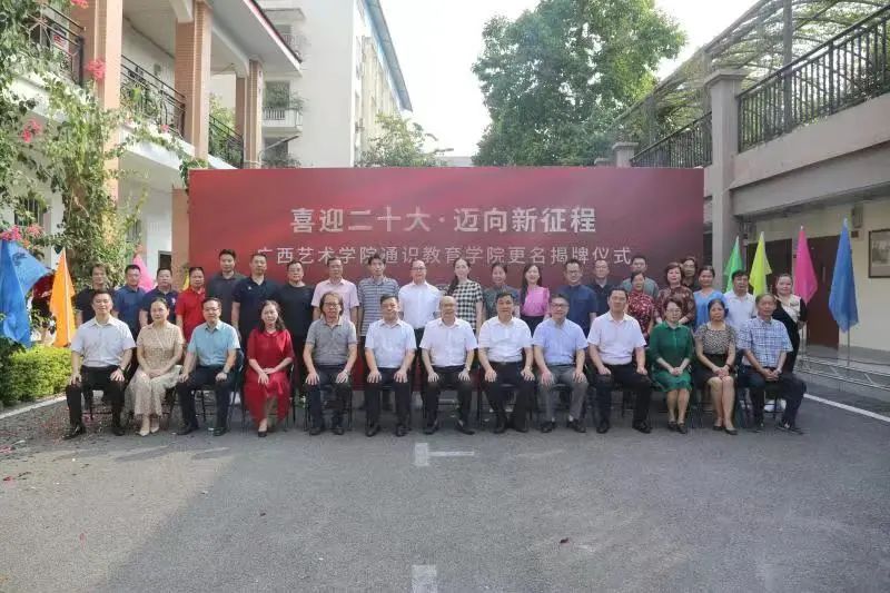 d98c79c243da46f1b5d52e752820e983.jpg d98c79c243da46f1b5d52e752820e983.jpg