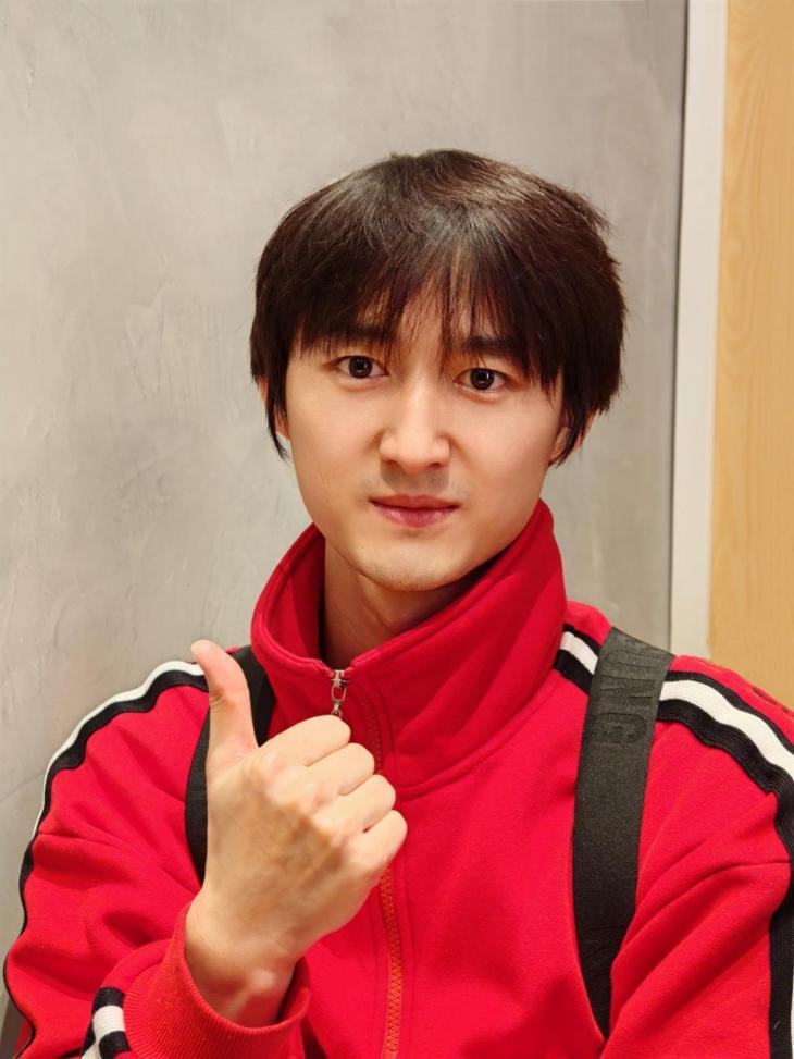 e22年后的教学资料2024-2025下学期材料博雅系列劳动节王荣兵照.jpg.jpeg e22年后的教学资料2024-2025下学期材料博雅系列劳动节王荣兵照.jpg.jpeg